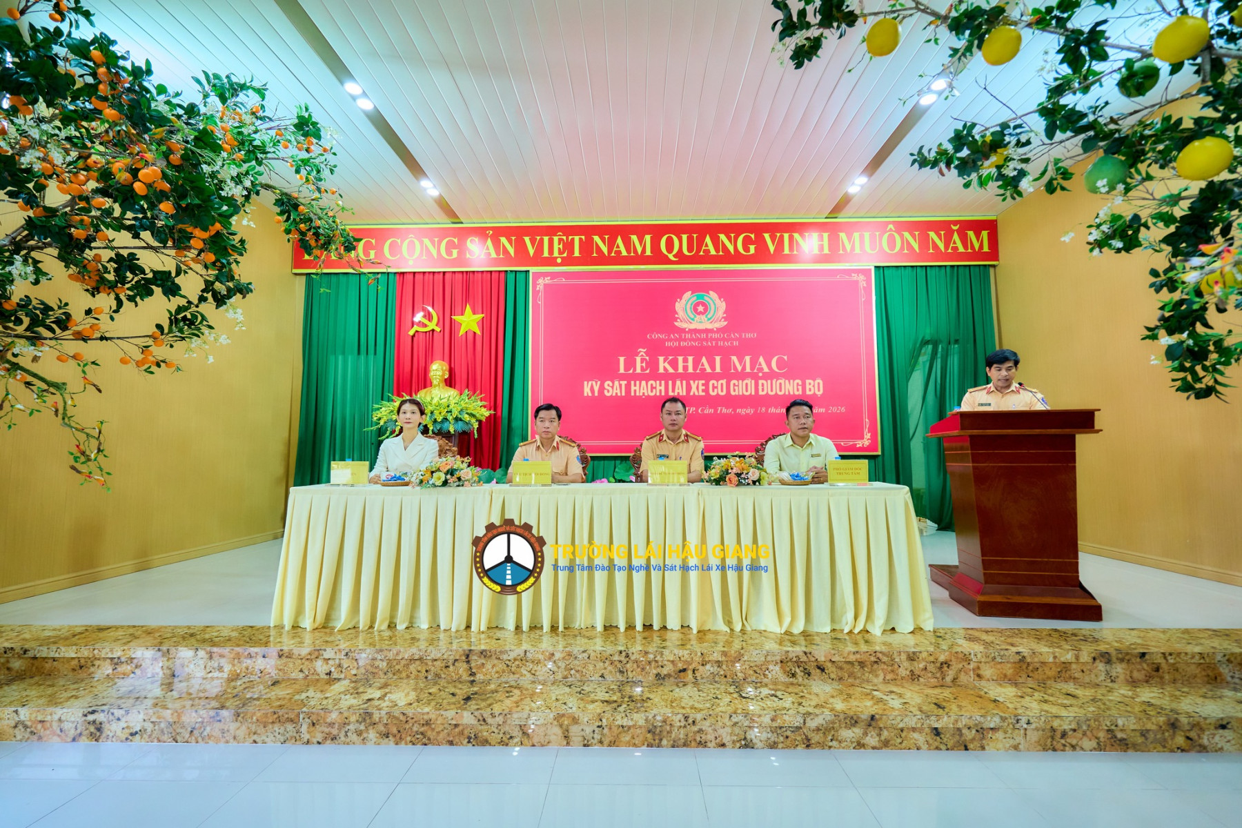 //www.truonglaihaugiang.vn/files/images/HDSH%2004.2026.jpg?v=1.0