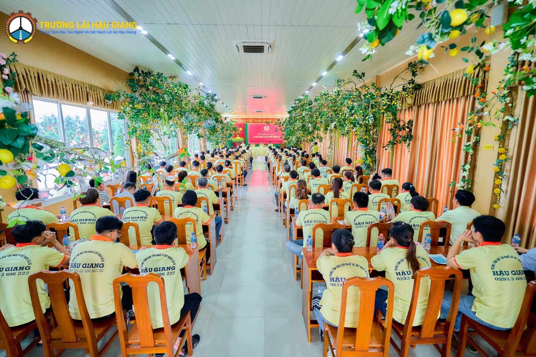 //www.truonglaihaugiang.vn/files/images/HOI%20TRUONG%20SAT%20HACH%2003.2026.jpg?v=1.0