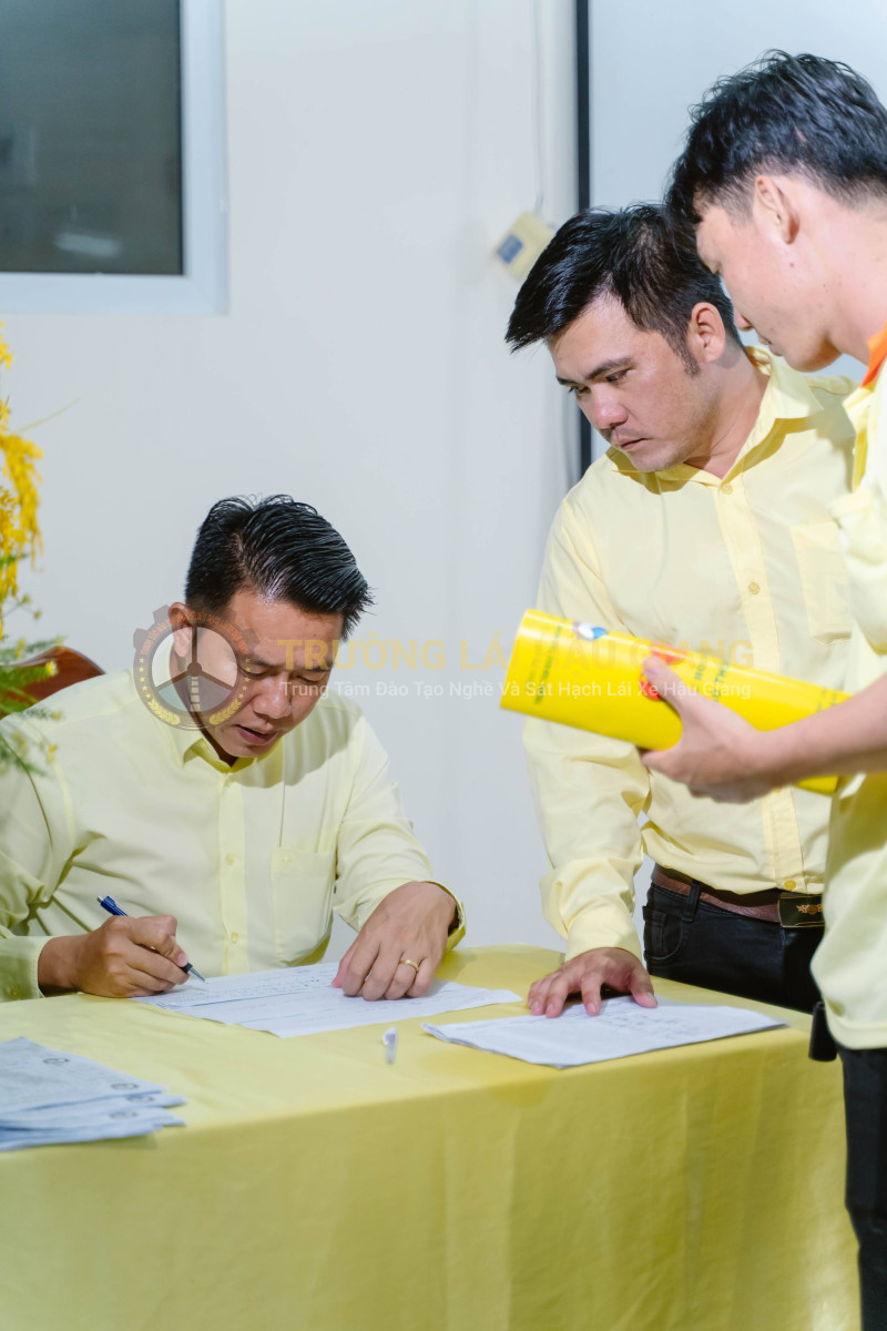 Học lái xe tải hạng C