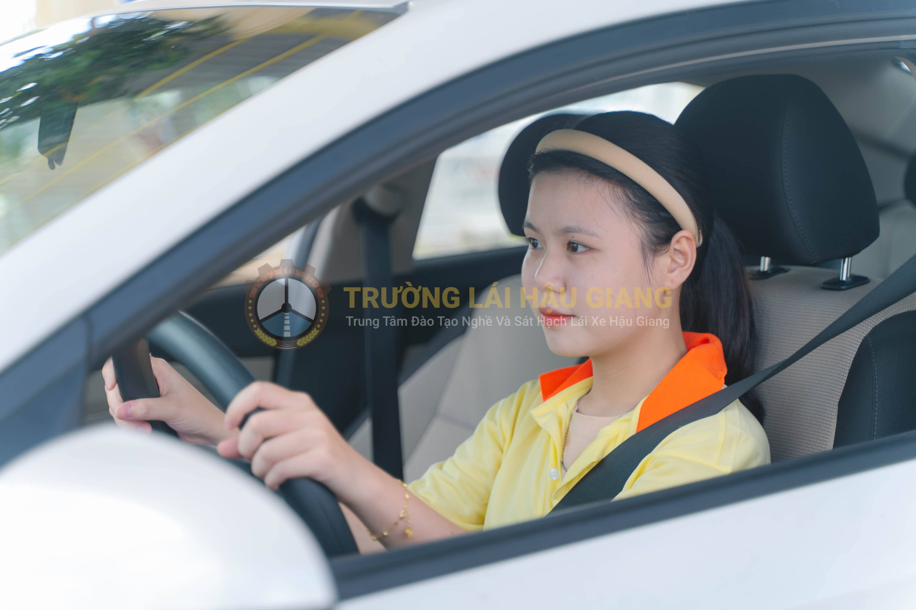 Khóa học lái xe ô tô hạng B (Số tự động)